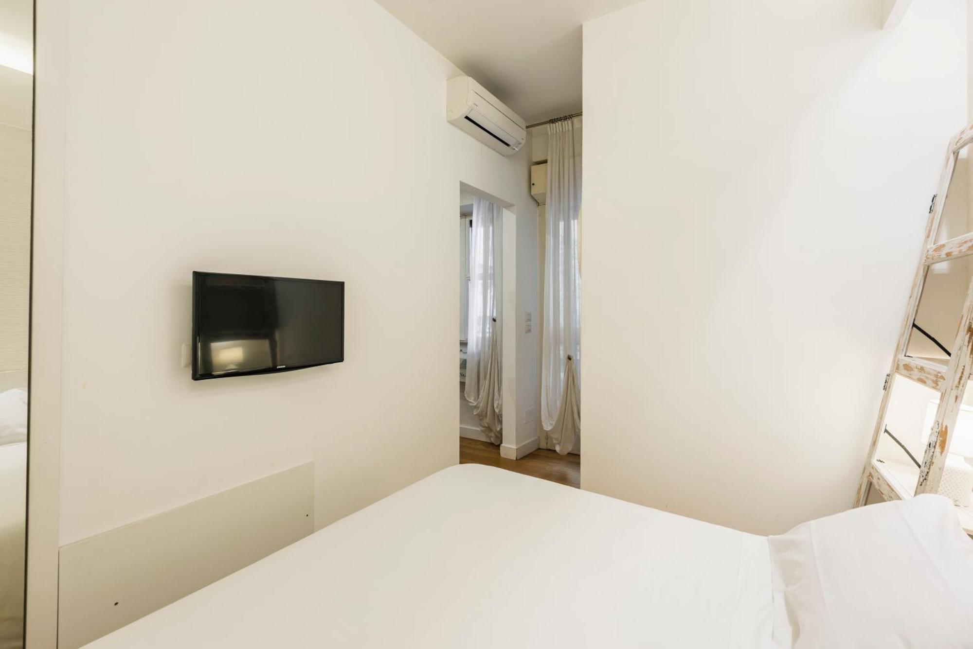 Ferrini Home - Suites Catania Bagian luar foto