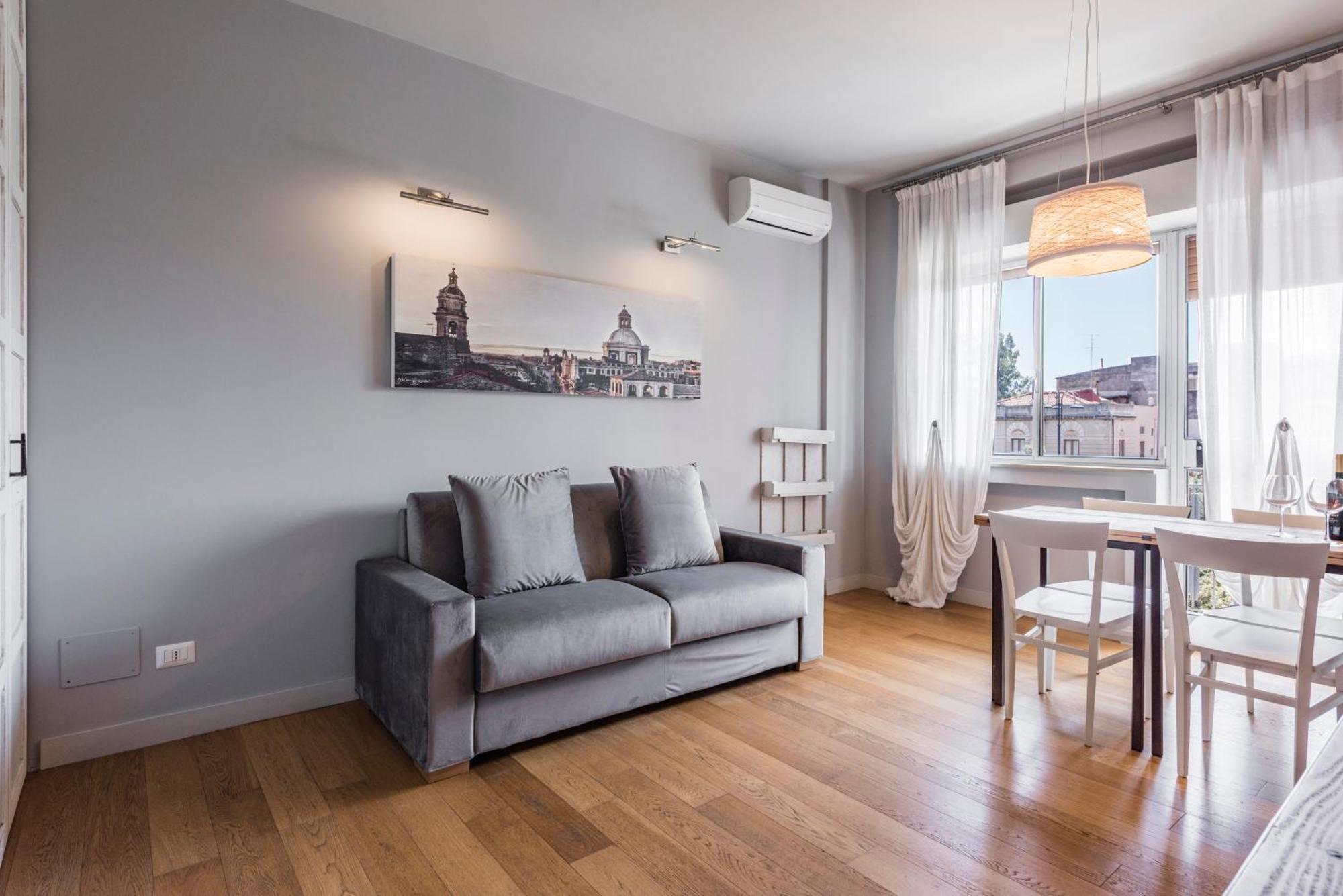 Ferrini Home - Suites Catania Bagian luar foto