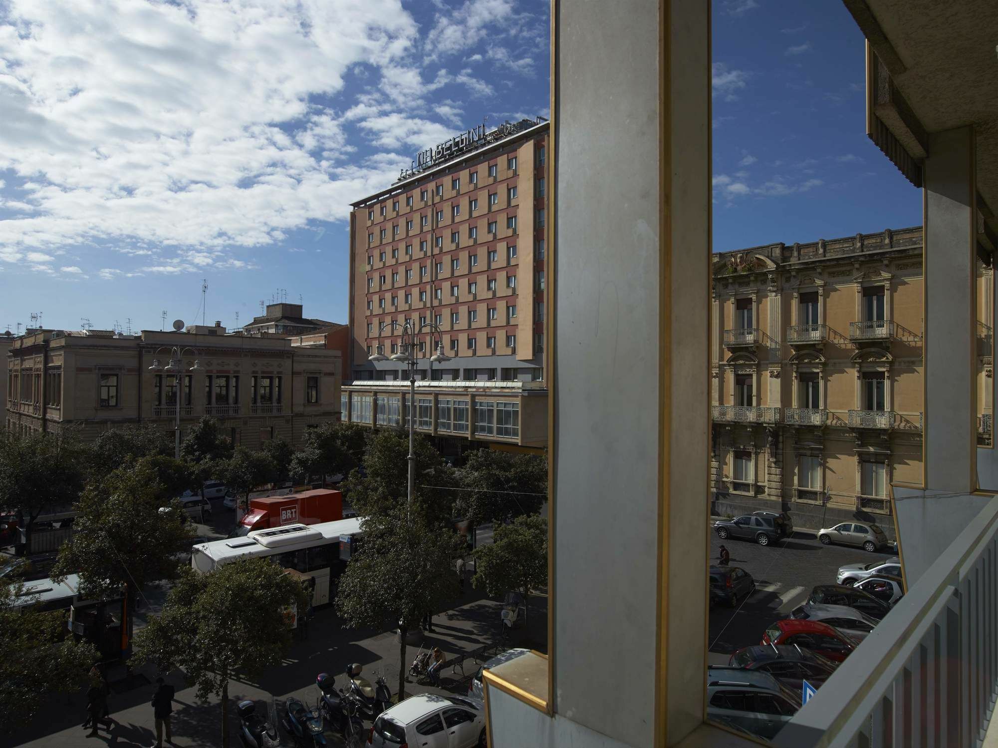 Ferrini Home - Suites Catania Bagian luar foto